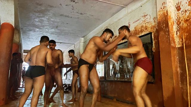 Inside Motibag Taleem, one of Kolhapur’s oldest surviving akharas (Veidehi Gite)