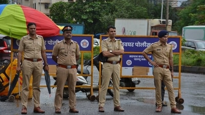 Mumbai Police arrested a 51-year-old man from Noida for allegedly sending a WhatsApp message threatening to bomb the city. (Representational image/ HT File)