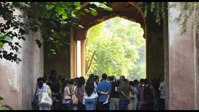 During the heritage walk conducted by historian Swapna Liddle at Qudsia Bagh as part of Delhi Art Gallery (DAG)’s maiden edition ‘The City as a Museum festival’, a citywide programme that runs from September 6 to 21. (HT Photo)