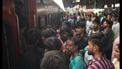Huge crowd at Charbagh station in Lucknow in view of UPSSSC PET 2025. (HT photo)
