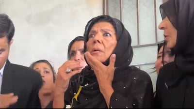 The video footage circulating on social media shows the egg hitting Aleema Khanum’s chin and then falling on her clothes. (X video grab) The video footage circulating on social media shows the egg hitting Aleema Khanum’s chin and then falling on her clothes. (X video grab)