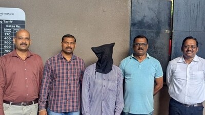 The Mumbai Police said that the arrest was made by the city's Crime Branch from Uttar Pradesh’s Noida. (X/ Mumbai Police) The Mumbai Police said that the arrest was made by the city's Crime Branch from Uttar Pradesh’s Noida. (X/ Mumbai Police)