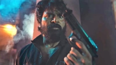 Madharaasi worldwide box office collection day 1: Sivakarthikeyan's performance earned praise from fans. Madharaasi worldwide box office collection day 1: Sivakarthikeyan's performance earned praise from fans.