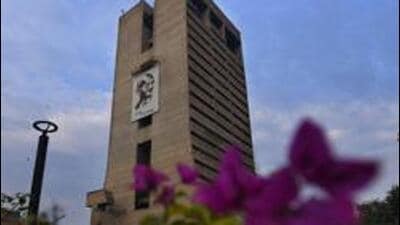 Soon, FOB to come up near Delhi HC to tackle congestion Soon, FOB to come up near Delhi HC to tackle congestion