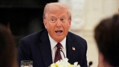 Donald Trump's visit could perhaps detract from Alcaraz and Sinner's attention as they compete in their third consecutive grand slam final. (AP) Donald Trump's visit could perhaps detract from Alcaraz and Sinner's attention as they compete in their third consecutive grand slam final. (AP)