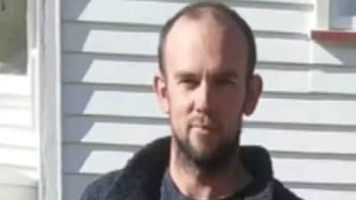Tom Phillips disappeared into the Waikato wilderness with his children, Ember, now 9, Maverick, 10, and Jayda, 12, just before Christmas 2021 (NZ police) Tom Phillips disappeared into the Waikato wilderness with his children, Ember, now 9, Maverick, 10, and Jayda, 12, just before Christmas 2021 (NZ police)