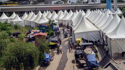 People continue to live in MCD camps. (Arvind Yadav/HT)