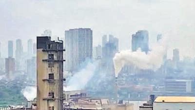Residents shut windows after noticing the smoke. Residents shut windows after noticing the smoke.