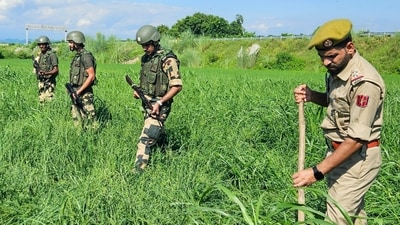 File photo: BSF and J&K Police administration search for a Pakistani drone seen in Kanachak area, in Jammu (ANI/File)
