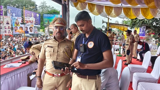 According to assistant commissioner of police (IT) Vivek Pawar, the AI-enabled CCTV system employed a two-tier facial recognition and categorization mechanism, operating at an 85% accuracy level. (HT)
