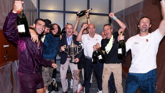 Carlos Alcaraz celebrated his US Open victory with champagne and a night out at Manhattan's Chez Margaux. (Photo by CLIVE BRUNSKILL / GETTY IMAGES NORTH AMERICA / Getty Images via AFP) (Getty Images via AFP)