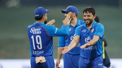 For Afghanistan, Fazalhaq Farooqi and Gulbadin Naib struck twice as Hong Kong stuttered to 94/9 in 20 overs, in their 189-run chase. (ACC) For Afghanistan, Fazalhaq Farooqi and Gulbadin Naib struck twice as Hong Kong stuttered to 94/9 in 20 overs, in their 189-run chase. (ACC)