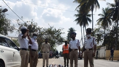 In just 17 days, Bengaluru collected ₹54.30 crore from traffic fines due to a 50 per cent rebate scheme, resolving 19.36 lakh violations. (HT Photo) In just 17 days, Bengaluru collected ₹54.30 crore from traffic fines due to a 50 per cent rebate scheme, resolving 19.36 lakh violations. (HT Photo)