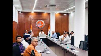 A review meeting of the project was held under the chairmanship of deputy commissioner Nishant Kumar Yadav on Tuesday. (HT Photo)