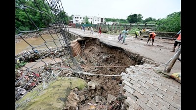 Chandigarh has received 1,007.2 mm of rainfall so far this season, 32.6% above normal, causing significant damage to civic infrastructure. (Ravi Kumar/HT) Chandigarh has received 1,007.2 mm of rainfall so far this season, 32.6% above normal, causing significant damage to civic infrastructure. (Ravi Kumar/HT)