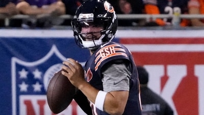 Chicago Bears quarterback Caleb Williams drops back to pass against the Minnesota Vikings during the first half at Soldier Field. (IMAGN IMAGES via Reuters Connect)