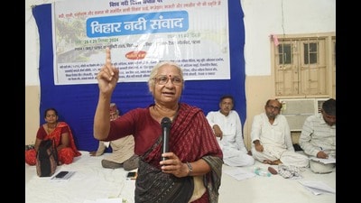 Medha Patkar withdrew her SC plea seeking an additional witness in her 2000 defamation case against Delhi LG Saxena. The bench urged both sides to move towards closure. (HT Archive) Medha Patkar withdrew her SC plea seeking an additional witness in her 2000 defamation case against Delhi LG Saxena. The bench urged both sides to move towards closure. (HT Archive)