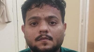 The suspect was identified as Elis Najmuddin Hirani, a resident of Unn in Gujarat’s Surat. The suspect was identified as Elis Najmuddin Hirani, a resident of Unn in Gujarat’s Surat.
