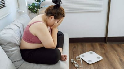 Unexpected weight gain could signal fatty liver disease, especially if it is around the abdomen. (Shutterstock) Unexpected weight gain could signal fatty liver disease, especially if it is around the abdomen. (Shutterstock)