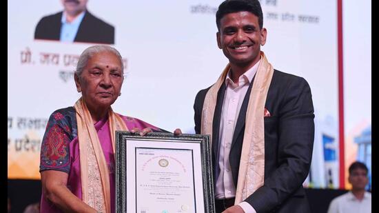 Group Captain Shubhanshu Shukla was felicitated with a doctor of science (Honoris Causa) during the 23rd convocation ceremony of Dr APJ Abdul Kalam Technical University in Lucknow, on Tuesday. (Deepak Gupta/HT Photo)