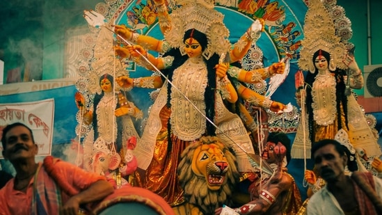 Pandal-hopping in style: 10 reasons why North Indians are just as excited for Durga Puja (Pexels)