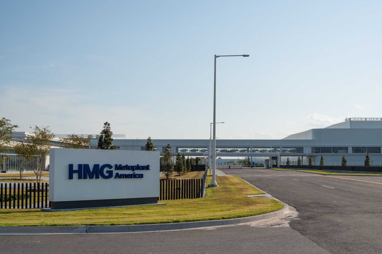 Hyundai Raid Exposes Shortage of Visas for Asian Companies Trying to Move Staff Hyundai Raid Exposes Shortage of Visas for Asian Companies Trying to Move Staff