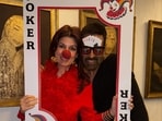 Does Akshay Kumar love his wife more than his fans? Does Akshay Kumar love his wife more than his fans?