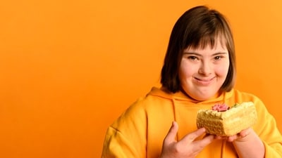 Obesity in teens linked to higher risk of liver disease, warns Dr. Ranjan. (Freepik) Obesity in teens linked to higher risk of liver disease, warns Dr. Ranjan. (Freepik)