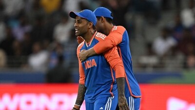 India's captain Suryakumar Yadav celebrates after taking the catch to dismiss UAE's Junaid Siddique during the Asia Cup 2025 Twenty20 international cricket match between United Arab Emirates and India at the Dubai International Stadium in Dubai on September 10, 2025. (Photo by Sajjad HUSSAIN / AFP) (AFP) India's captain Suryakumar Yadav celebrates after taking the catch to dismiss UAE's Junaid Siddique during the Asia Cup 2025 Twenty20 international cricket match between United Arab Emirates and India at the Dubai International Stadium in Dubai on September 10, 2025. (Photo by Sajjad HUSSAIN / AFP) (AFP)