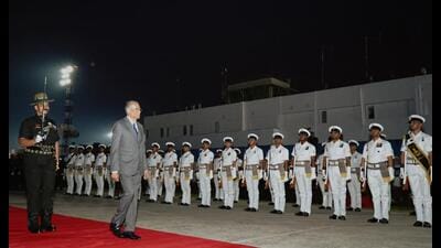 Mauritius PM Dr Navinchandra Ramgoolam arrived in Varanasi on Wednesday evening. (HT)