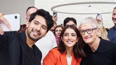 Indian singer Armaan Malik and Navya Naveli Nanda with Tim Cook. (Navya Nanda) Indian singer Armaan Malik and Navya Naveli Nanda with Tim Cook. (Navya Nanda)