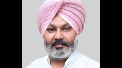 The Aam Aadmi Party (AAP) on Wednesday escalated its attack on Prime Minister Narendra Modi over the relief package announced by him for flood-hit Punjab, questioning the norms for the utilisation of disaster management funds. The Aam Aadmi Party (AAP) on Wednesday escalated its attack on Prime Minister Narendra Modi over the relief package announced by him for flood-hit Punjab, questioning the norms for the utilisation of disaster management funds.