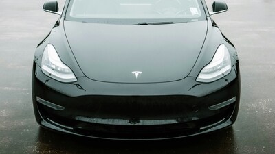 Tesla’s new definition for Full Self-Driving adds a twist, how much closer are we to hands-free driving than last year? (Unsplash)