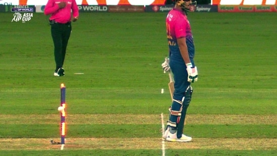 Suryakumar Yadav withdrew the appeal despite the UAE batter Junaid Siddique being clearly out (Screengrab - SonyLiv)