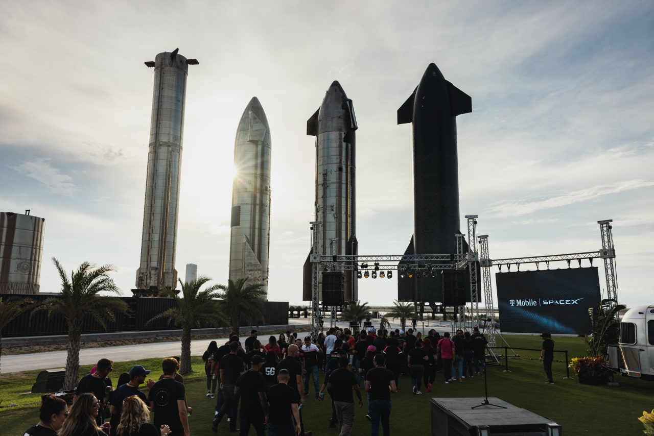 Oracle’s Ellison Rivals Musk as World’s Richest Person. See How Their Wealth Compares Oracle’s Ellison Rivals Musk as World’s Richest Person. See How Their Wealth Compares