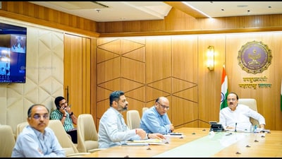 Ajit Pawar directs preparation of DPRs for key city roads within a month Ajit Pawar directs preparation of DPRs for key city roads within a month