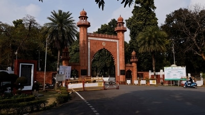AMU Asst Profs Recruitment 2025: Submit applications by September 17, 2025, and send hard copies by October 3, 2025. Eligibility varies by department, and a non-refundable fee of Rs. 500 applies. (REUTERS/ File)