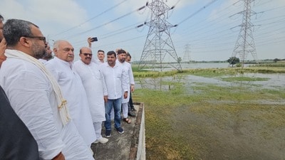 Former chief minister Bhupinder Singh Hooda taking stock of the damage caused to crops in Yamunanagar on Thursday. (HT Photo) Former chief minister Bhupinder Singh Hooda taking stock of the damage caused to crops in Yamunanagar on Thursday. (HT Photo)