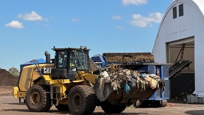 Staten Island Compost Facility turns New York City food and yard waste into "black gold." (REUTERS)