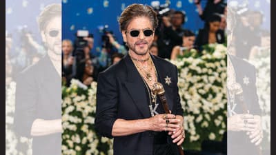 Shah Rukh Khan flaunted cleavage and necklaces at the Met Gala. (GETTY IMAGES) Shah Rukh Khan flaunted cleavage and necklaces at the Met Gala. (GETTY IMAGES)