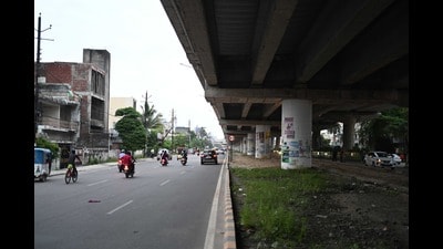 The flyover in Indira Nagar (HT File Photo) The flyover in Indira Nagar (HT File Photo)