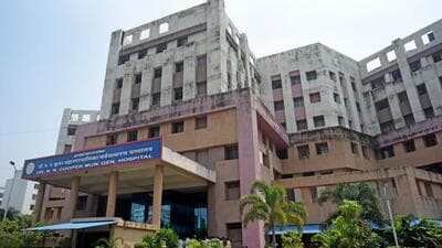The only major civic hospital in the western suburbs, is battling a severe rodent infestation, which saw an elderly patient being bitten by a rat recently. (HT Photo)