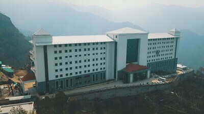 Tulsiram Bhagirath Ram Memorial Charitable Society (Sood Sabha Chandigarh) has proposed to build the sarai that will have 150 rooms and 50 bed dormitory. (Source)