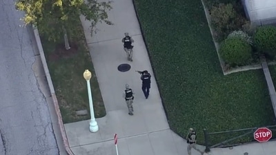 Videos showed authorities mount a hunt for the shooter at Annapolis Naval Academy (X/@sentdefender) Videos showed authorities mount a hunt for the shooter at Annapolis Naval Academy (X/@sentdefender)