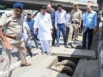 During the inspection. (Parveen Kumar/HT) During the inspection. (Parveen Kumar/HT)