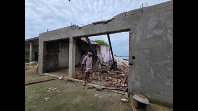 A man stands before a collapsed house in Kapurthala’s Sultanpur Lodhi. A man stands before a collapsed house in Kapurthala’s Sultanpur Lodhi.