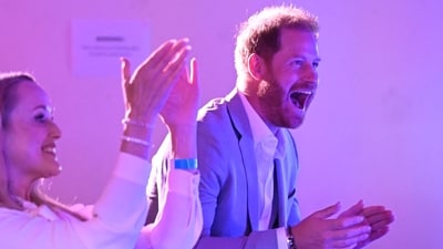 Britain's Prince Harry, Duke of Sussex reacts during a live performance during a visit to Community Recording Studio in Nottingham, central England on September 9, 2025. Set up in 1991, the Community Recording Studio, based in St Anns, teaches film and video skills as well as music, giving youngsters access to professional equipment and key industry contacts, and musicians. (Photo by Paul Grover / POOL / AFP) (AFP) Britain's Prince Harry, Duke of Sussex reacts during a live performance during a visit to Community Recording Studio in Nottingham, central England on September 9, 2025. Set up in 1991, the Community Recording Studio, based in St Anns, teaches film and video skills as well as music, giving youngsters access to professional equipment and key industry contacts, and musicians. (Photo by Paul Grover / POOL / AFP) (AFP)