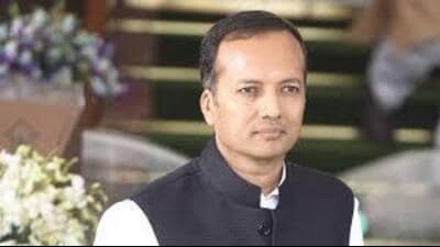 Jindal said that wherever the river’s width is less, the officials should also prepare a plan for installing sheet pile retaining wall so that soil erosion can be stopped.