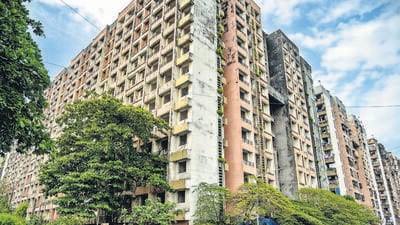 Mumbai, India - September 09, 2025: Kranti Nagar residence will be rehabilired at DLF primer SRA residence building, Kurla in Mumbai, India, on Tuesday, September 09, 2025. (Photo by / Hindustan Times) Mumbai, India - September 09, 2025: Kranti Nagar residence will be rehabilired at DLF primer SRA residence building, Kurla in Mumbai, India, on Tuesday, September 09, 2025. (Photo by / Hindustan Times)