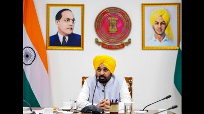 Punjab chief minister Bhagwant Mann virtually chairs a high-level meeting with the state's deputy commissioners and other senior officials from various departments to review flood situation in the state. (Sourced) Punjab chief minister Bhagwant Mann virtually chairs a high-level meeting with the state's deputy commissioners and other senior officials from various departments to review flood situation in the state. (Sourced)